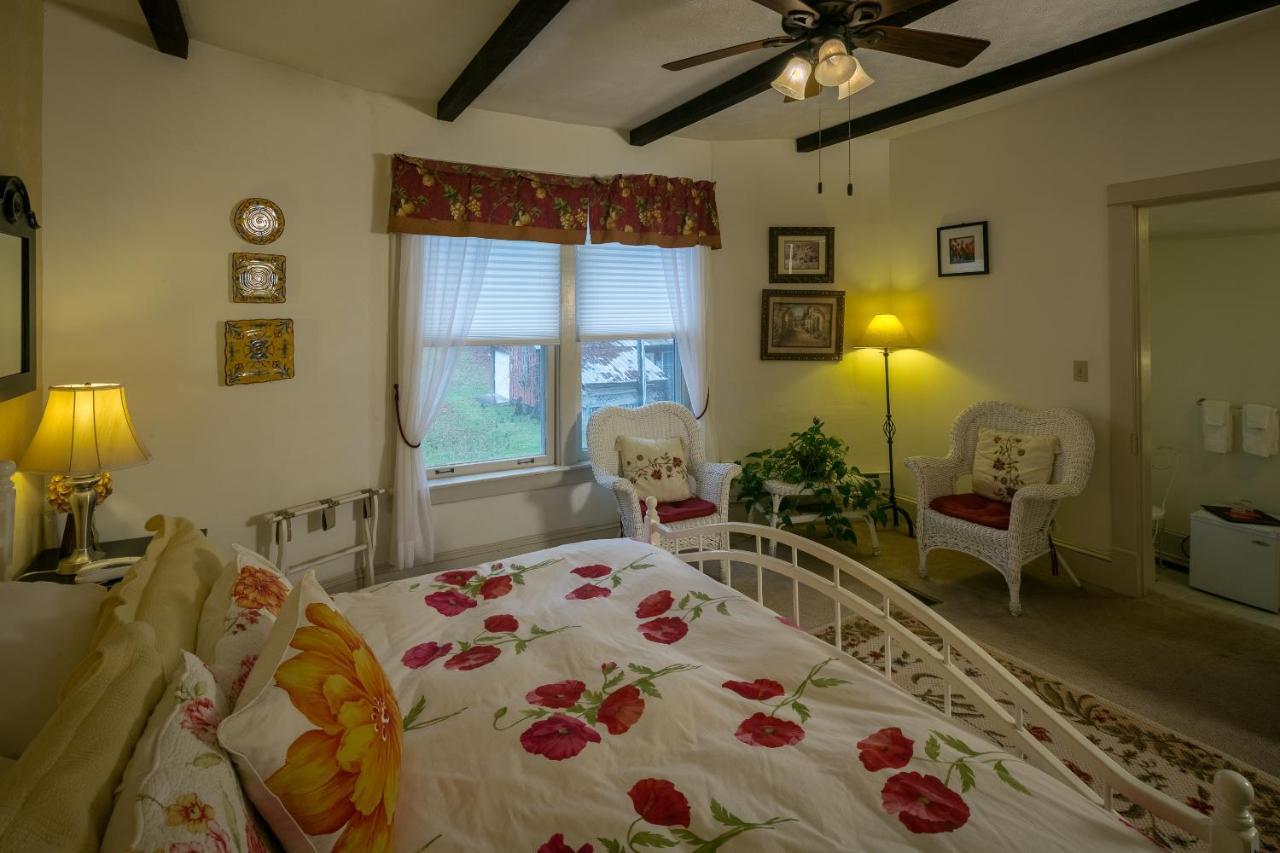 Taylor House Inn 배너 앨크 외부 사진