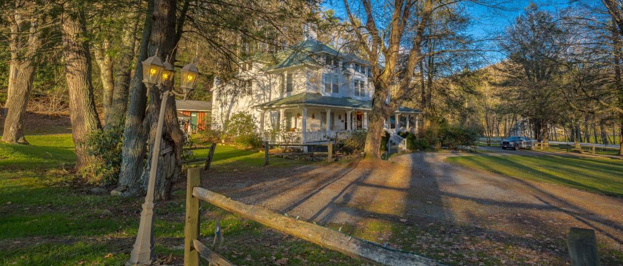 Taylor House Inn 배너 앨크 외부 사진